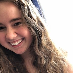 Meet your Posher, Destiny